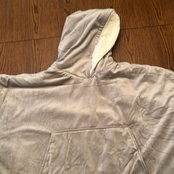 The Original Comfy - Wearable blanket - Gray - Picture 2 of 11